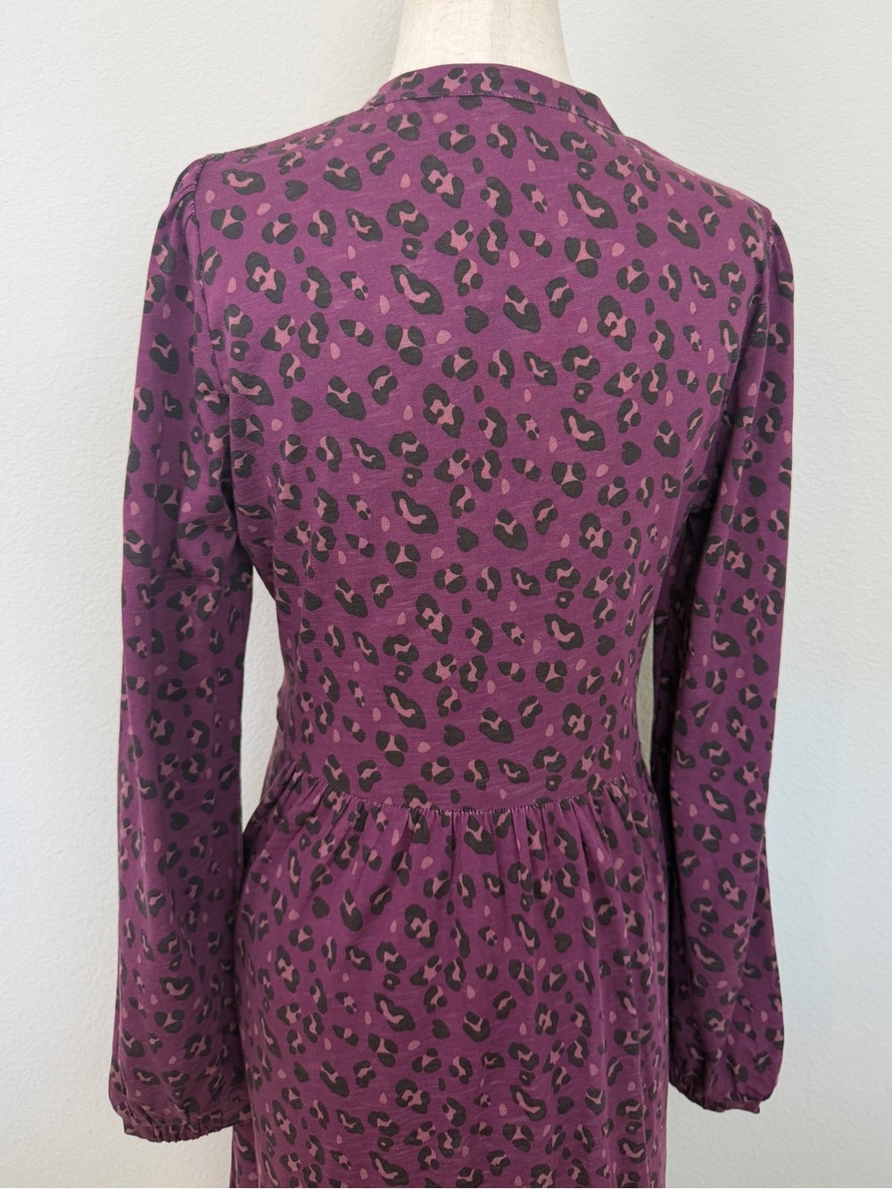 Boden Naomi Relaxed Jersey Dress in Prune Leopard Spots Size 6 Long - Picture 11 of 15